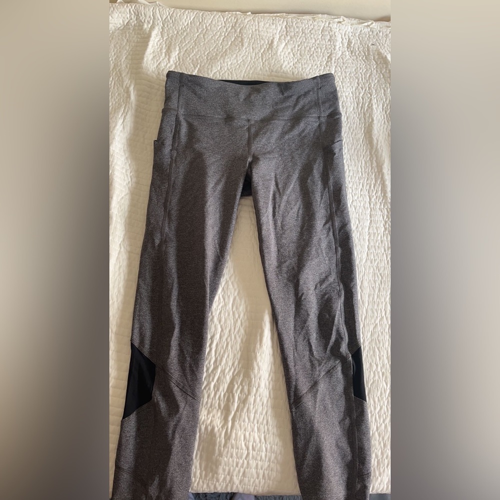 Lululemon Dark Grey 25’ leggings